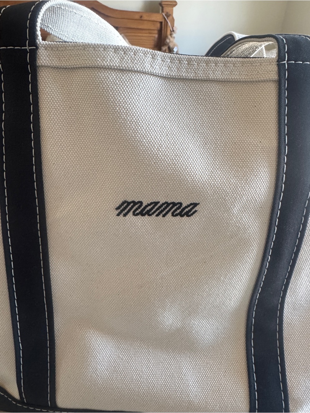 Ll bean Boat and Tote Zip-Top, medium long handle - Picture 2 of 2